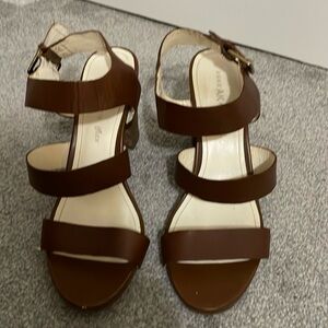 Anne Klein AK flex brown leather heeled sandal Size 10 Gold toned 4” heel